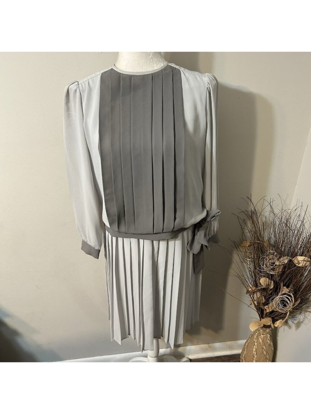 Vtg Marinette Women 2pc Pleated Tie Waist Blouse & Midi Skirt Gray Chiffon Sz 10